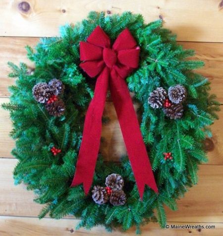 28" BALSAM FIR TRADITIONAL WREATH