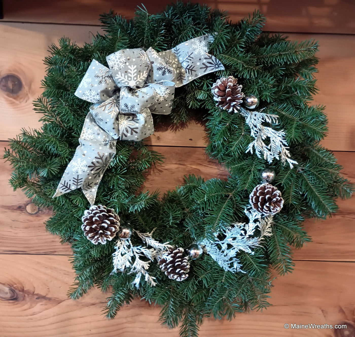 MAINE CLASSIC WREATH