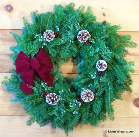 PEEK-A-BOO MOUNTAIN WREATH