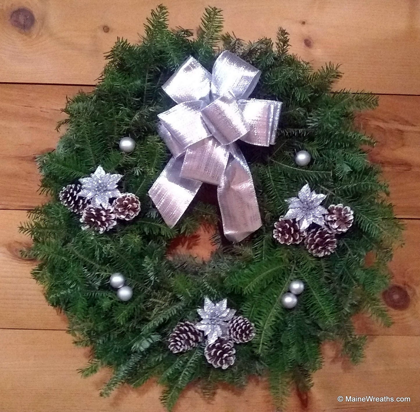 CHRISTMAS DELUXE WREATH